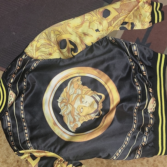 XL Versace - Picture 3 of 6